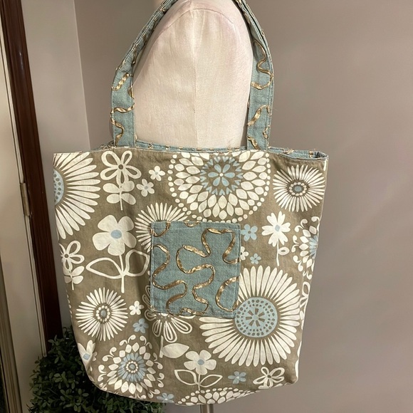 Boho fabric canvas 2 way reversible bag big size lots of room floral w/ pockets - Picture 1 of 13